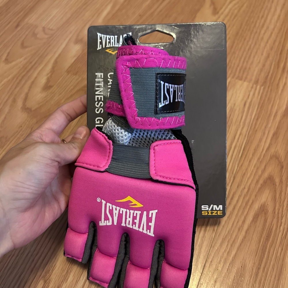 Everlast Pink and Black Cardio Kickboxing Gloves